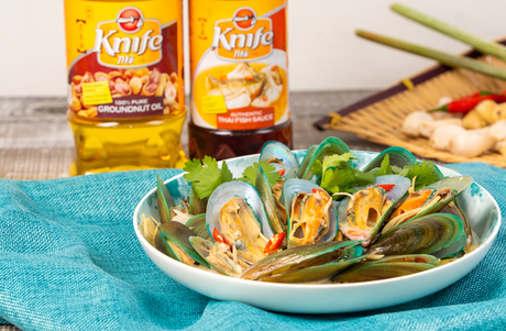 Spicy Mussels in Coconut Milk