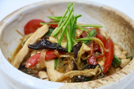 Thai Stir-Fried Ginger Chicken | Grocery Owl
